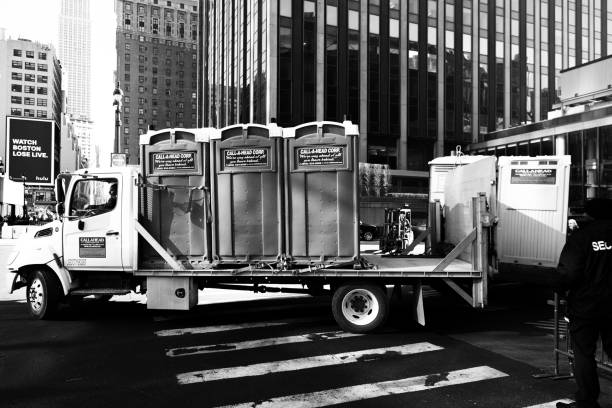 Best Porta potty delivery and setup  in Glendale Heights, IL